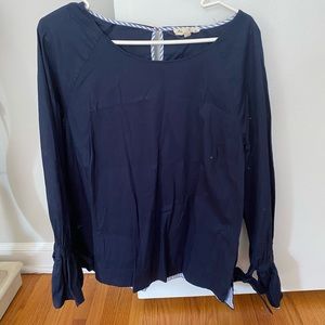 Women’s dress shirt